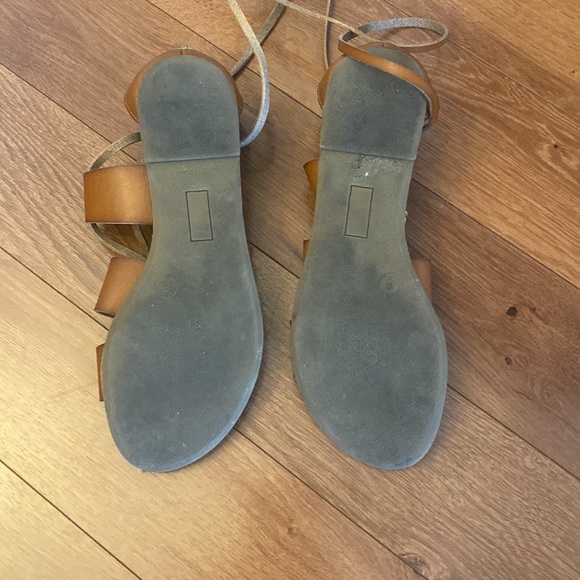 Strappy lace up leather sandals - Picture 2 of 3